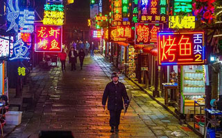 中航門楣彩：助力夜市地攤屏！